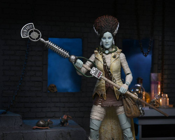 Universal Monsters x Teenage Mutant Ninja Turtles Action Figure April as The Bride 18 cm 8