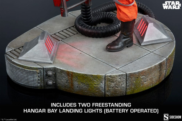 Star Wars Premium Format Statue Luke Skywalker & X-Wing: Red Five, Standing By 76 cm 14