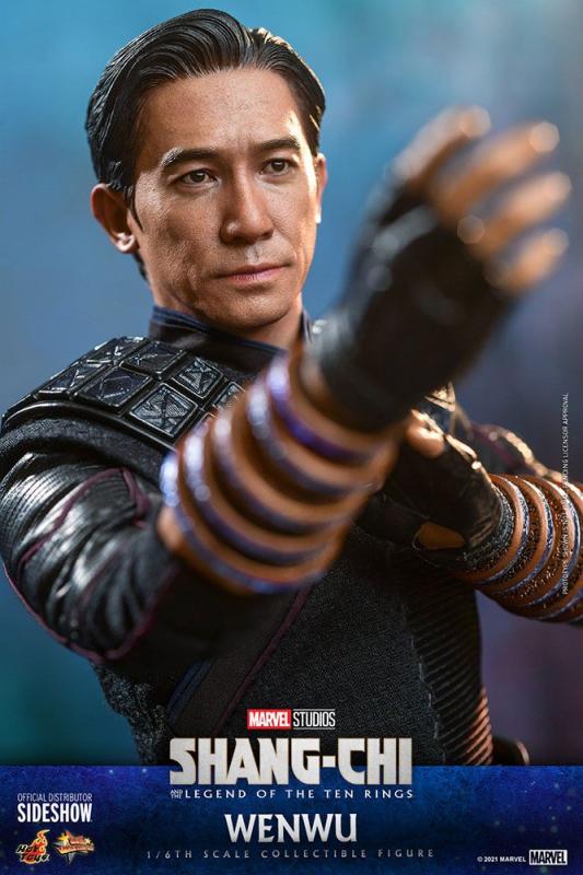 Shang-Chi and the Legend of the Ten Rings Movie Masterpiece Action Figure 1/6 Wenwu 28 cm