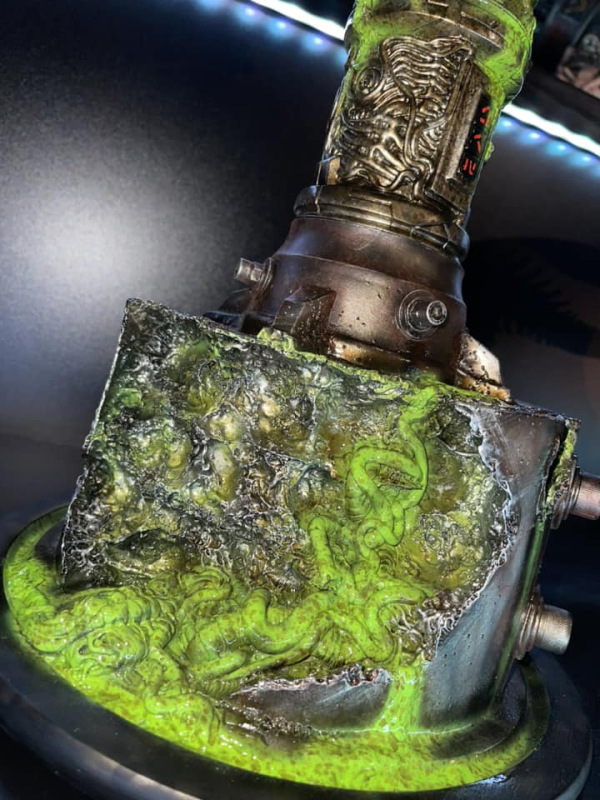 Predator trophy head with spear 3