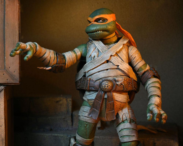Universal Monsters x Teenage Mutant Ninja Turtles Action Figure Ultimate Michelangelo as The Mummy 1 7