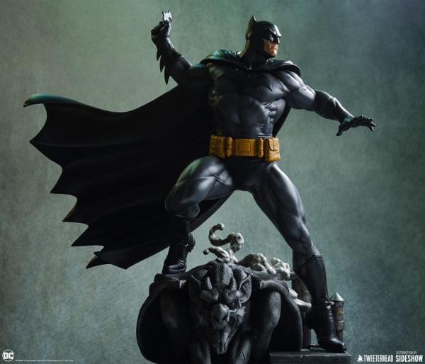 DC Comics Maquette 1/6 Batman (Black and Gray Edition) 50 cm 9