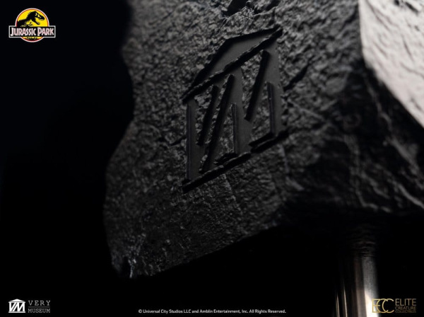 Jurassic Park Statue Triceratops Eye Prop (Reproduction) 35 cm 5