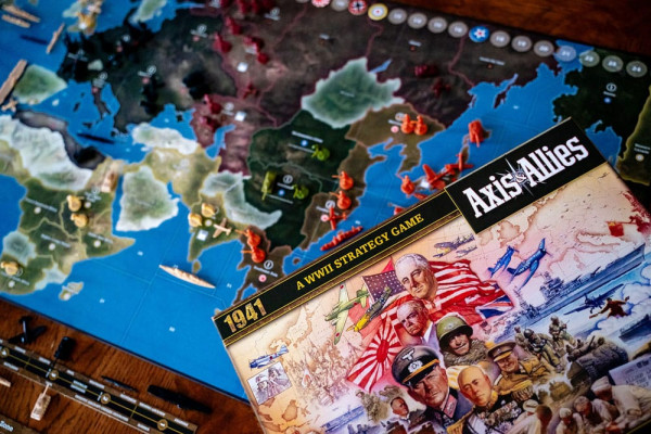 Avalon Hill board game Axis & Allies: 1941 *English Version* 1