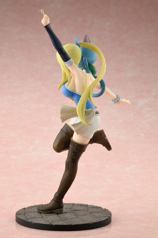 Fairy Tail PVC Statue 1/8 Lucy Heartfilia Wink Ver. 23 cm 3