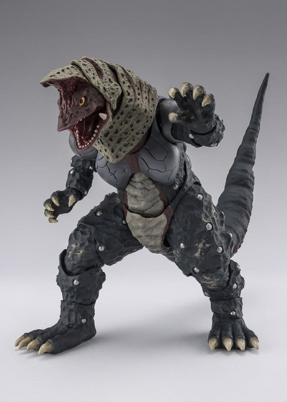Ultraman Series S.H.Figuarts Shinkocchou Seihou Action Figure Golza 30th Anniversary Edition 15 cm 3