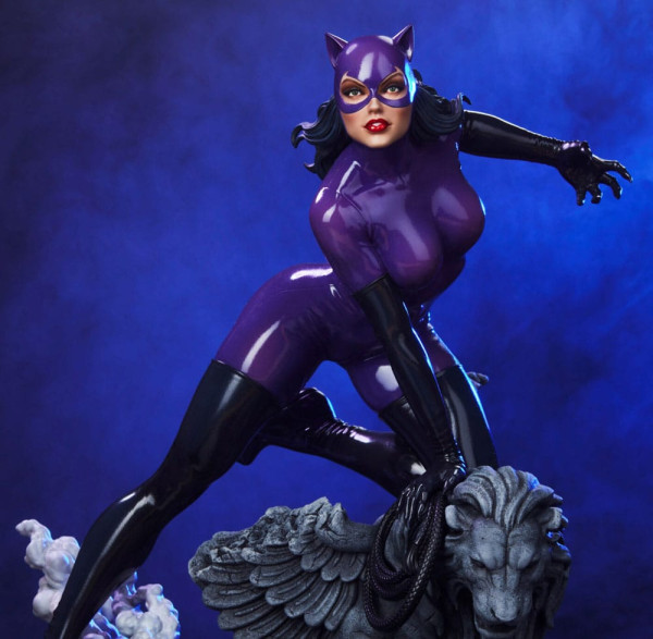 DC Comics Maquette 1/6 Catwoman (Purple Edition) 35 cm 2