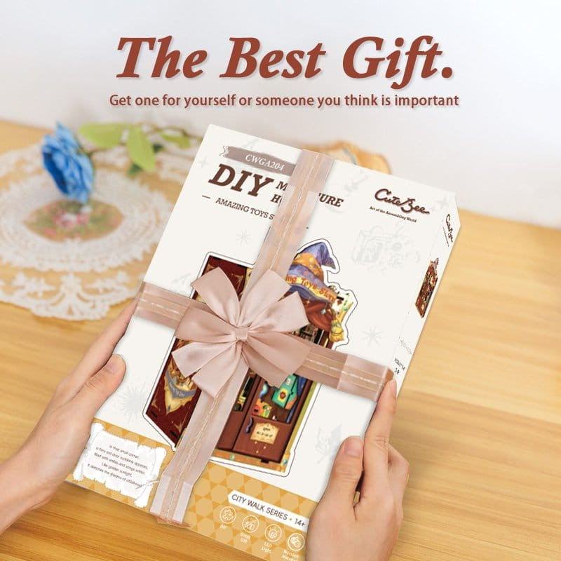 Book Nook Amazing Toy Store 17 x 12 cm 5