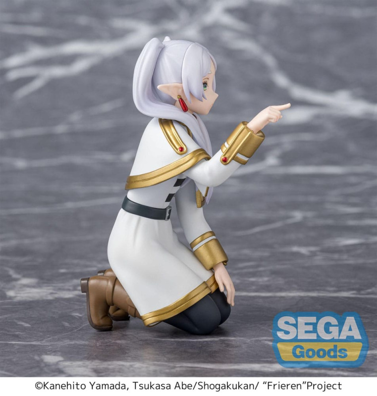 Frieren: Beyond Journey's End PM Perching PVC Statue Frieren Poking Something 10 cm 3