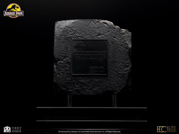 Jurassic Park Statue Triceratops Eye Prop (Reproduction) 35 cm 8