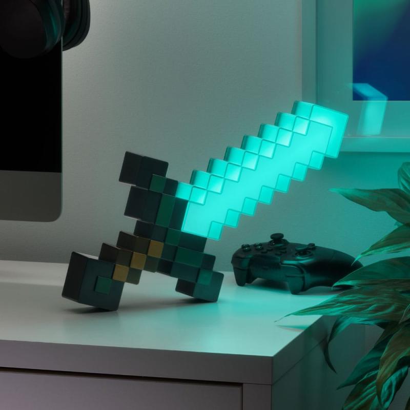 Minecraft: Diamond Sword Light