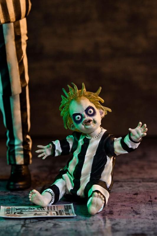 Beetlejuice Beetlejuice Action Figure 7 Scale Ultimate Striped Suit Beetlejuice 18 cm 5