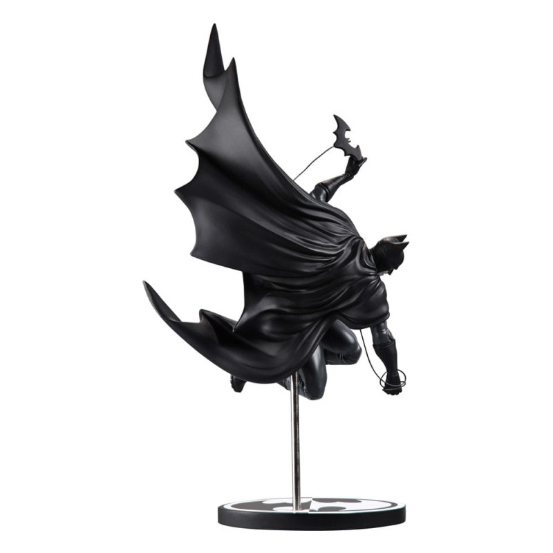 DC Direct Batman Black & White Statue 1/10 Batman by Inhyuk Lee 25 cm 1