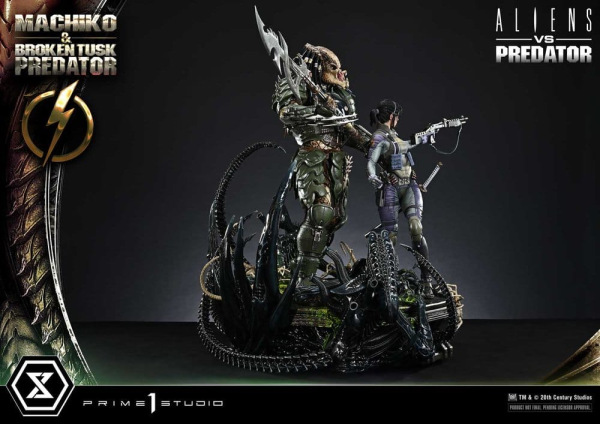 Aliens vs. Predator (Comic) Ultimate Premium Masterline Statue 1/4 Machiko & Broken Tusk Predator 79 7