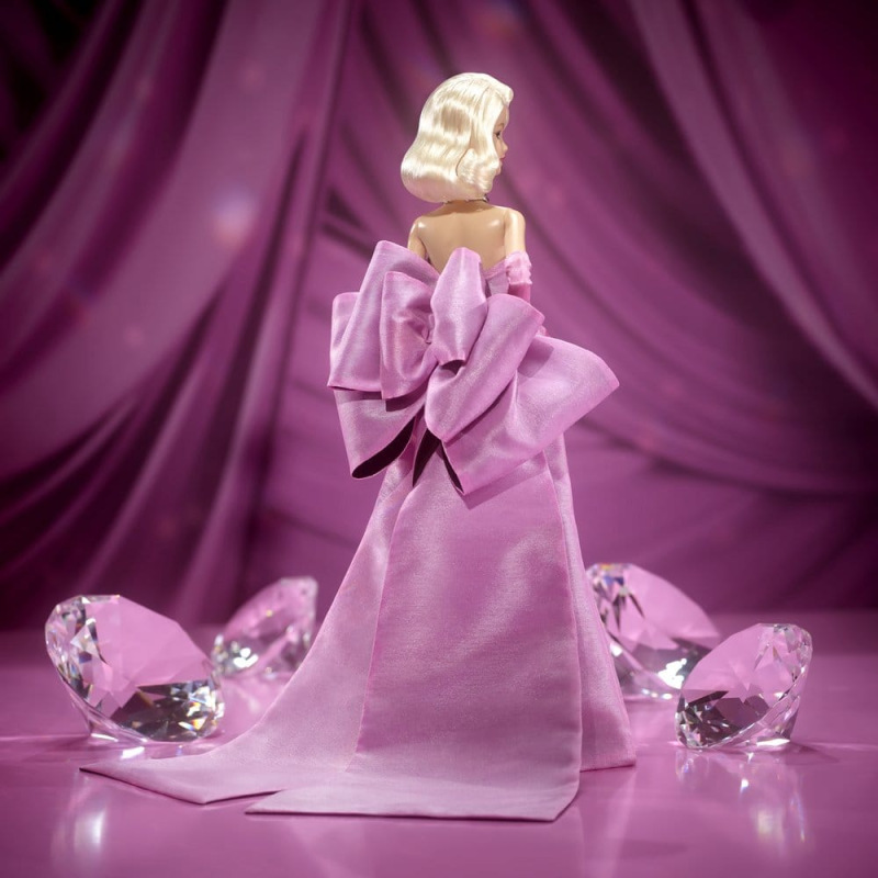 Barbie Signature Doll Marilyn Monroe 10