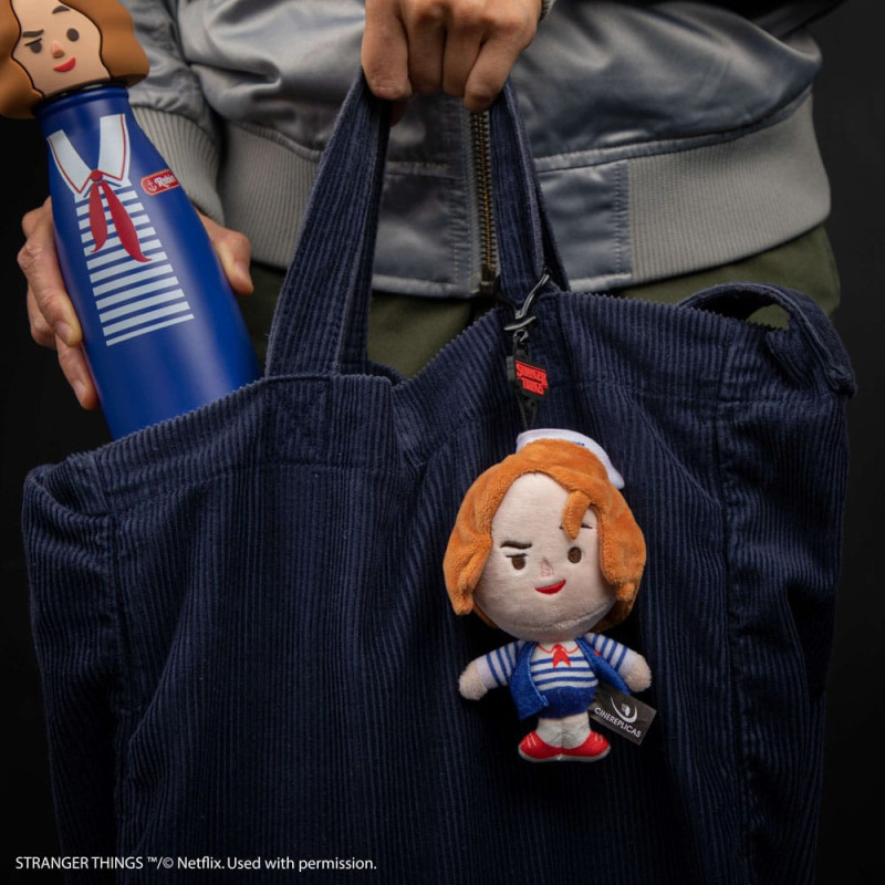 Stranger Things: Robin Scoops Ahoy Plush Keychain 1