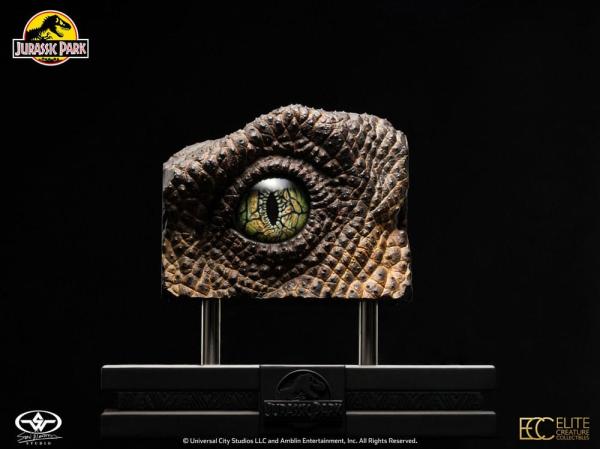 Jurassic Park 1/1 Replica Bust Velociraptor Eye 23 cm