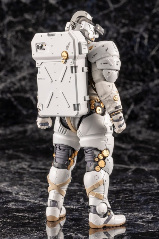 Kojima Productions Plastic Model Kit Ludens 19 cm 7