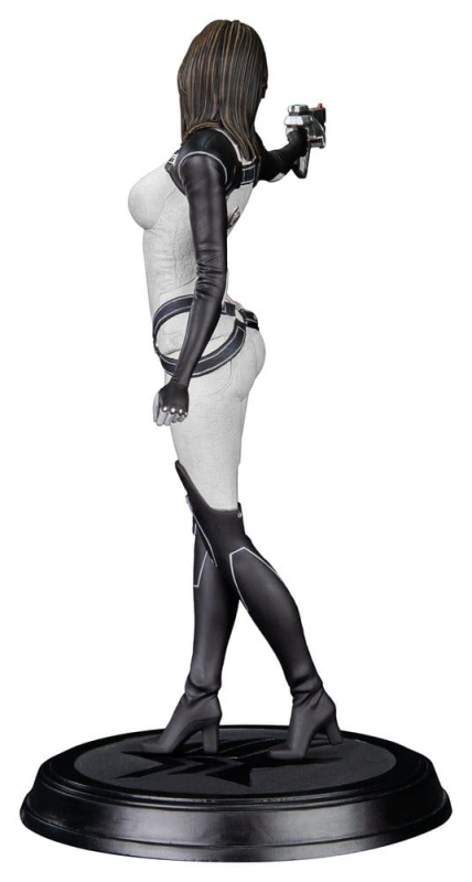 Mass Effect PVC Figure Miranda Lawson 22 cm 3