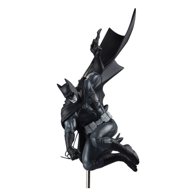 DC Direct Batman Black & White Statue 1/10 Batman by Inhyuk Lee 25 cm 3