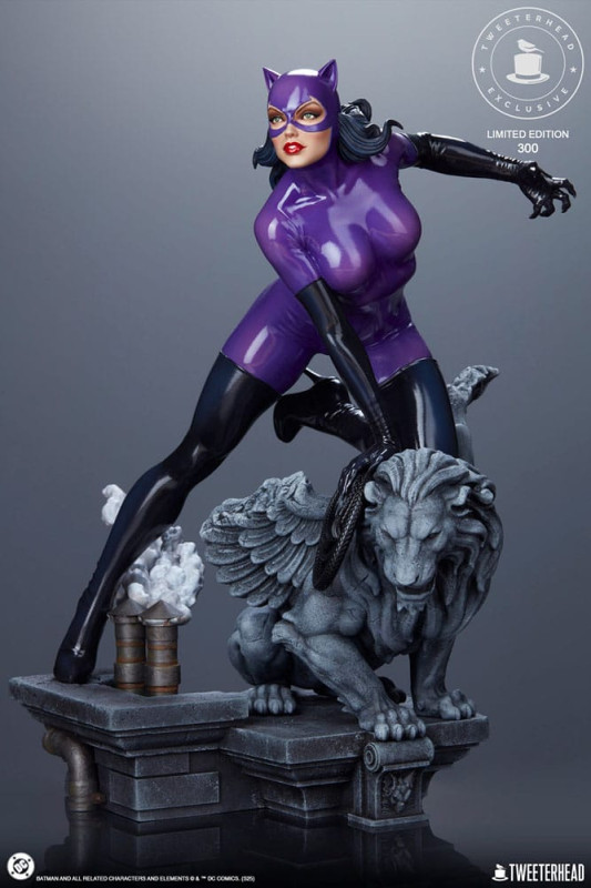 DC Comics Maquette 1/6 Catwoman (Purple Edition) 35 cm 5