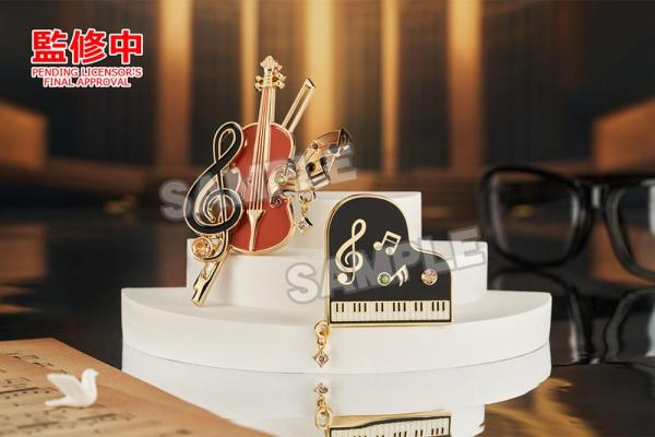 Your Lie in April Brooch Piano 7 cm