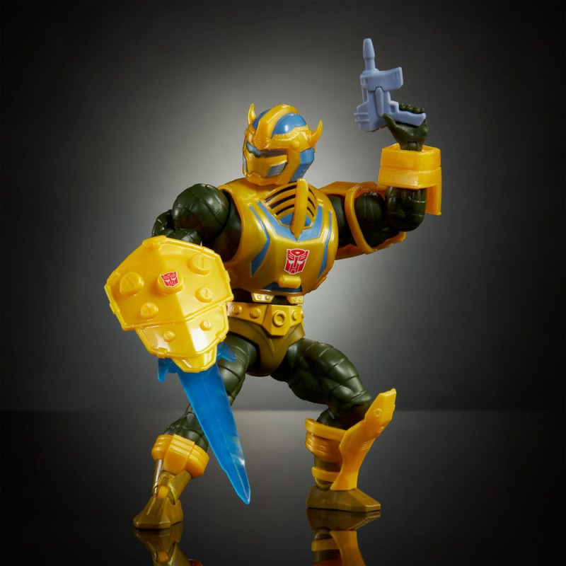 Masters of the Universe x Transformers Action Figure Bumblebee Armor Man-At-Arms heo European Exclus 2