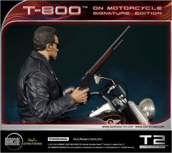 Terminator 2 Statue T-800 On Motorcycle Limited Signature Edition 70 cm 6