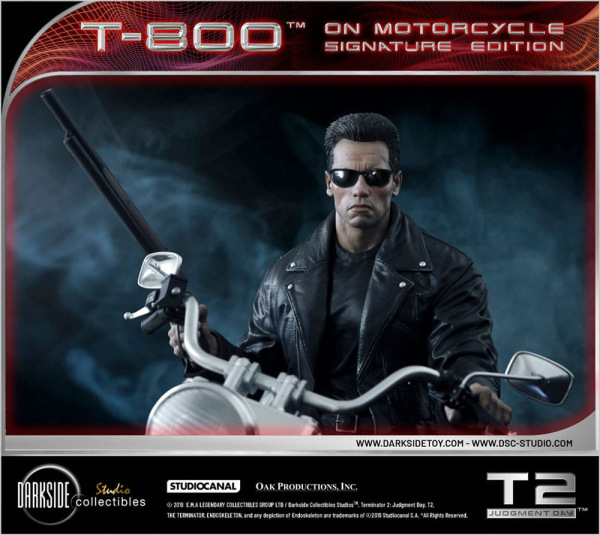Terminator 2 Statue T-800 On Motorcycle Limited Signature Edition 70 cm 1
