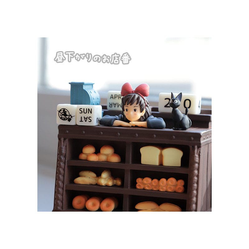Kiki's Delivery Service Statue Three-wheeler Diorama / Calendar Kiki Salesclerk 11 cm 5