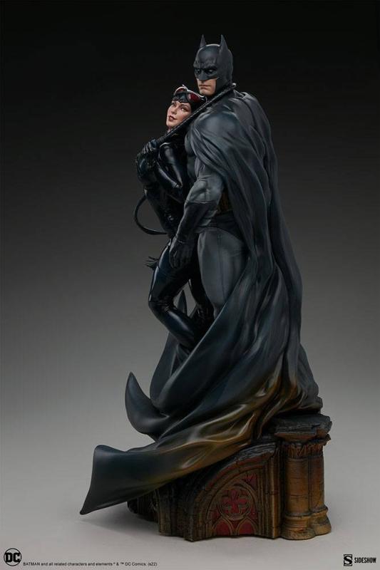 DC Comics: Batman & Catwoman 51 cm Diorama - Sideshow Collectibles