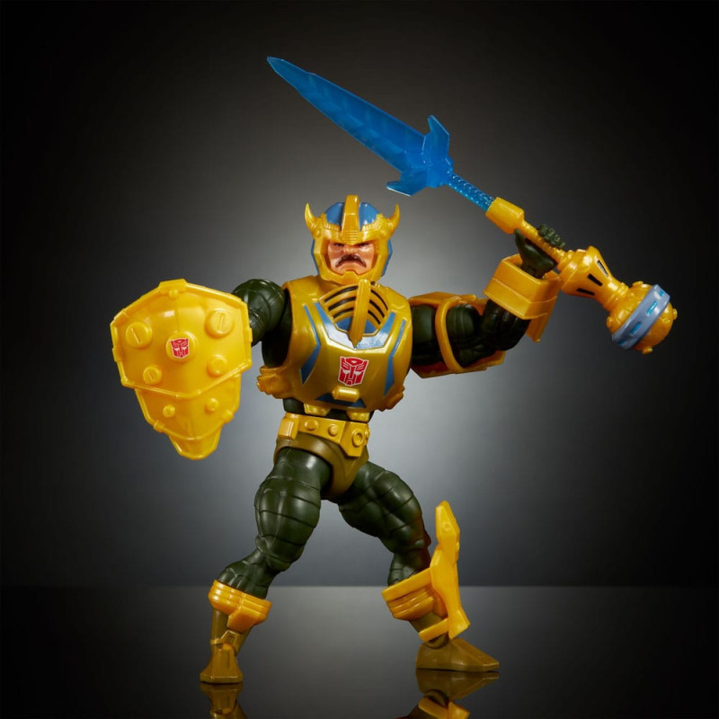 Masters of the Universe x Transformers Action Figure Bumblebee Armor Man-At-Arms heo European Exclus 4