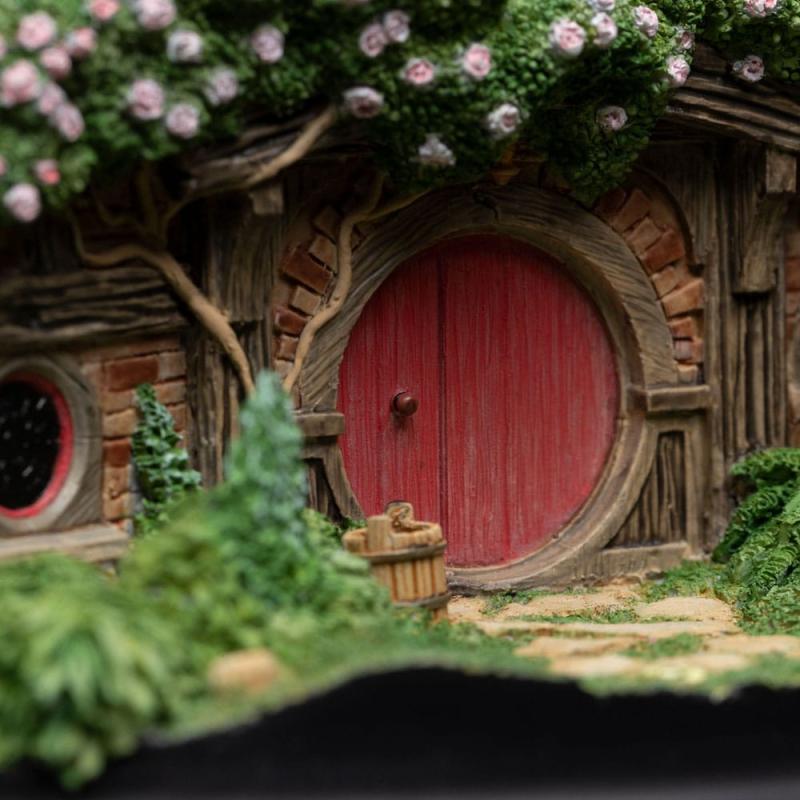 The Hobbit Statue Hobbit Hole 22 Pine Grove