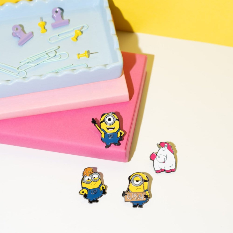 Minions Pin Badges Set of 4 2