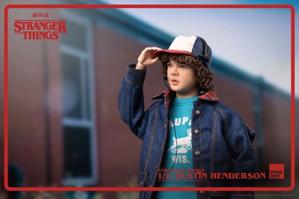 Stranger Things Action Figure 1/6 Dustin Henderson 23 cm 9