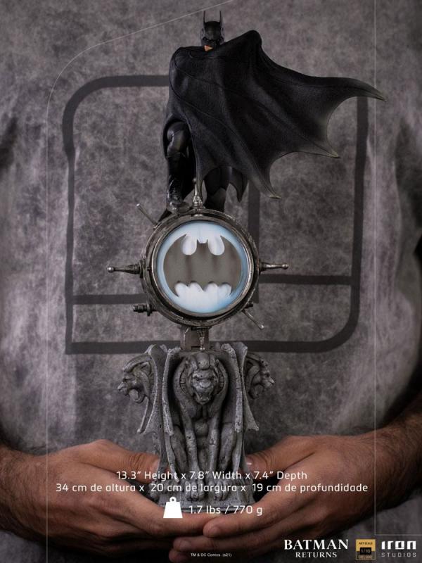 Batman Returns: Batman 1/10 Deluxe Art Scale Statue - Iron Studios