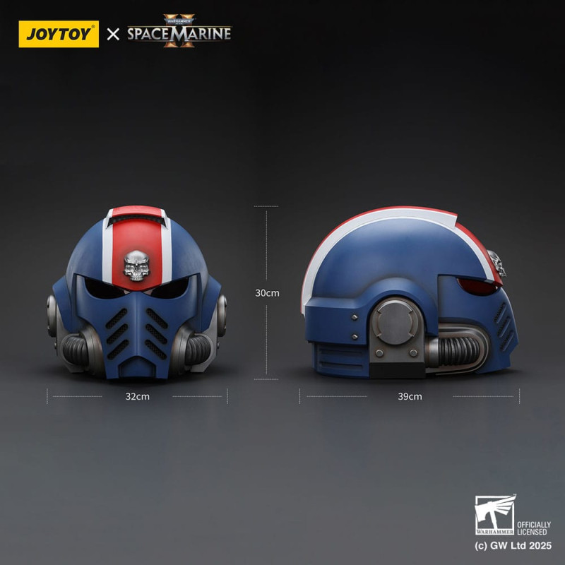Warhammer 40,000: Space Marine 2 Replica Ultramarines Lieutenant Titus helmet 30 cm 5