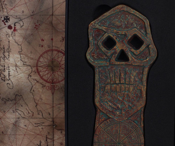 The Goonies Replica Bones Key 25 cm 8