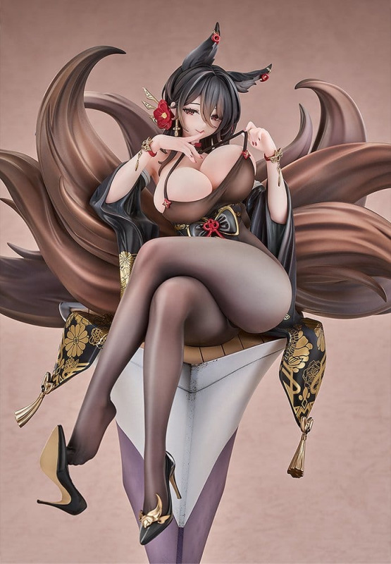 Azur Lane PVC Figure 1/7 Oumi 28 cm 4