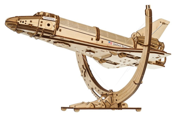 NASA 3D Wooden Puzzle Space Shuttle Discovery 1