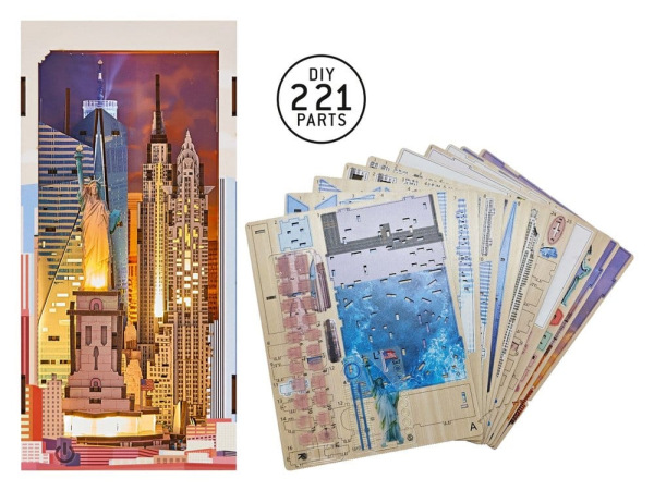 Revell Tiny Adventures Book Nook Mini Diorama New York 18 cm 3