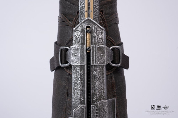 Assassin's Creed Replica 1/1 Edward Hidden Blade 12