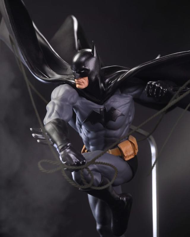 DC Direct Statue DC Designer Series Batman (by Dan Mora) 40 cm 10