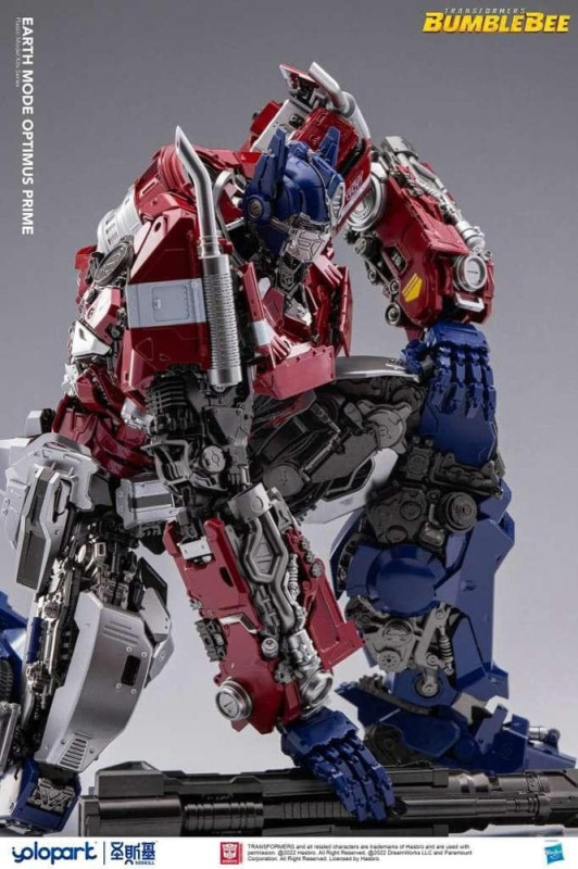 Transformers Bumblebee Plastic Model Kit Earth mode Optimus Prime 30 cm 3