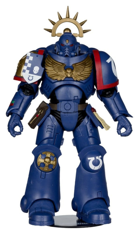 Warhammer 40,000 Total War Action Figure 3rd Company Lieutenant (Ultramarines) 18 cm 4