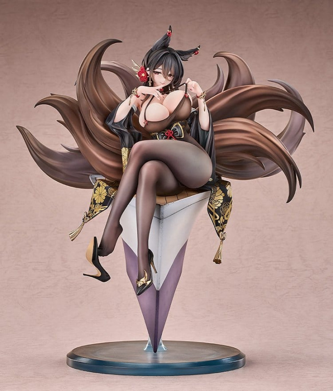 Azur Lane PVC Figure 1/7 Oumi 28 cm 1