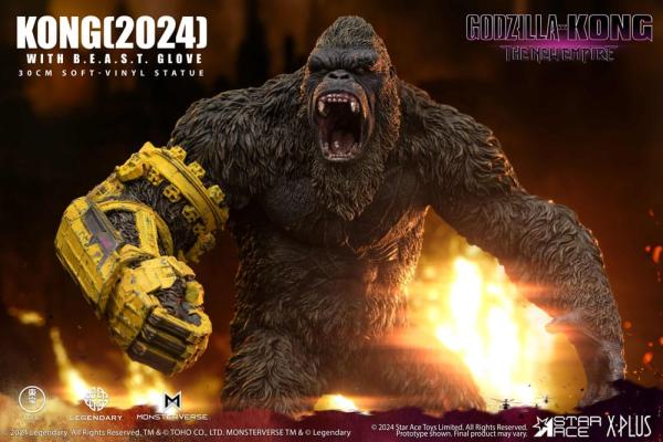 Godzilla vs. Kong: The New Empire Soft Vinyl Statue Kong with B.E.A.S.T. Glove 30 cm