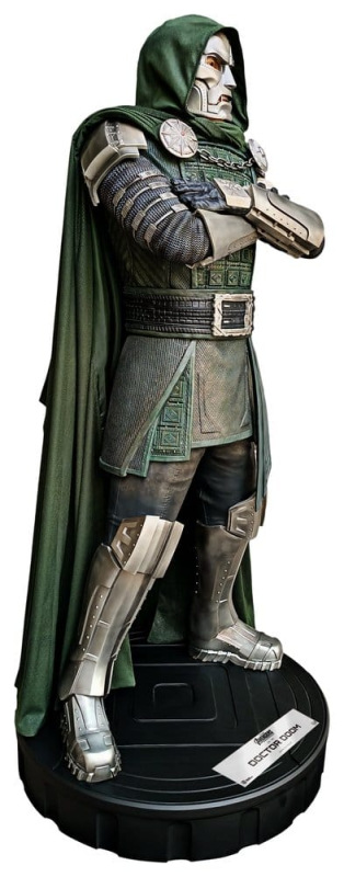Marvel Avengers: Doomsday Life-Size Statue Doctor Doom 198 cm 4