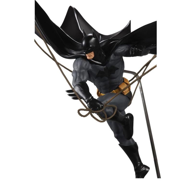 DC Direct Statue DC Designer Series Batman (by Dan Mora) 40 cm 7