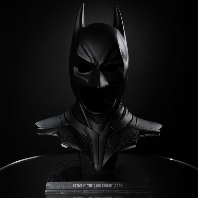 The Dark Knight DC Direct Replica 1/1 Batman Cowl 54 cm 7